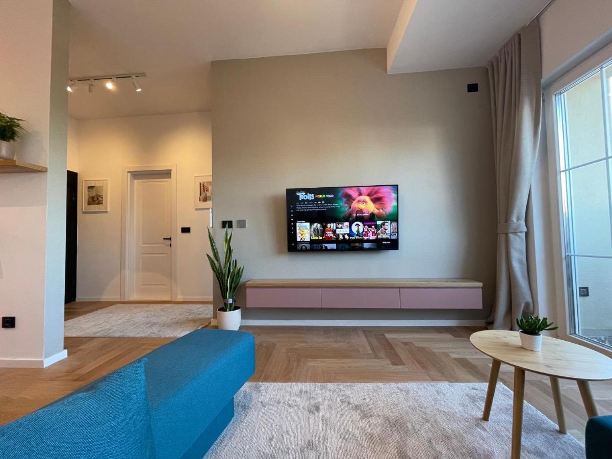 Floral Inn Pristina Kültér fotó