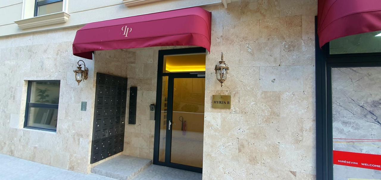 Floral Inn Pristina Kültér fotó