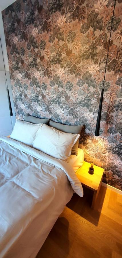 Floral Inn Pristina Kültér fotó