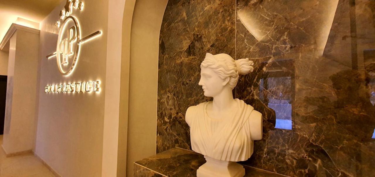 Floral Inn Pristina Kültér fotó